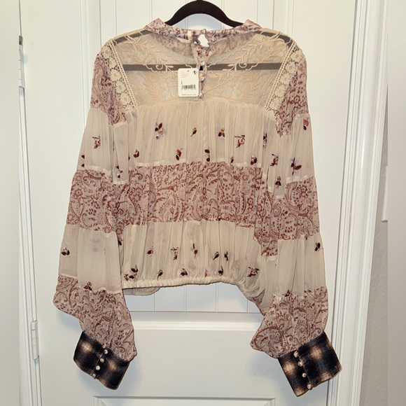 Revolve Free People Fiona Top - Picture 4 of 7